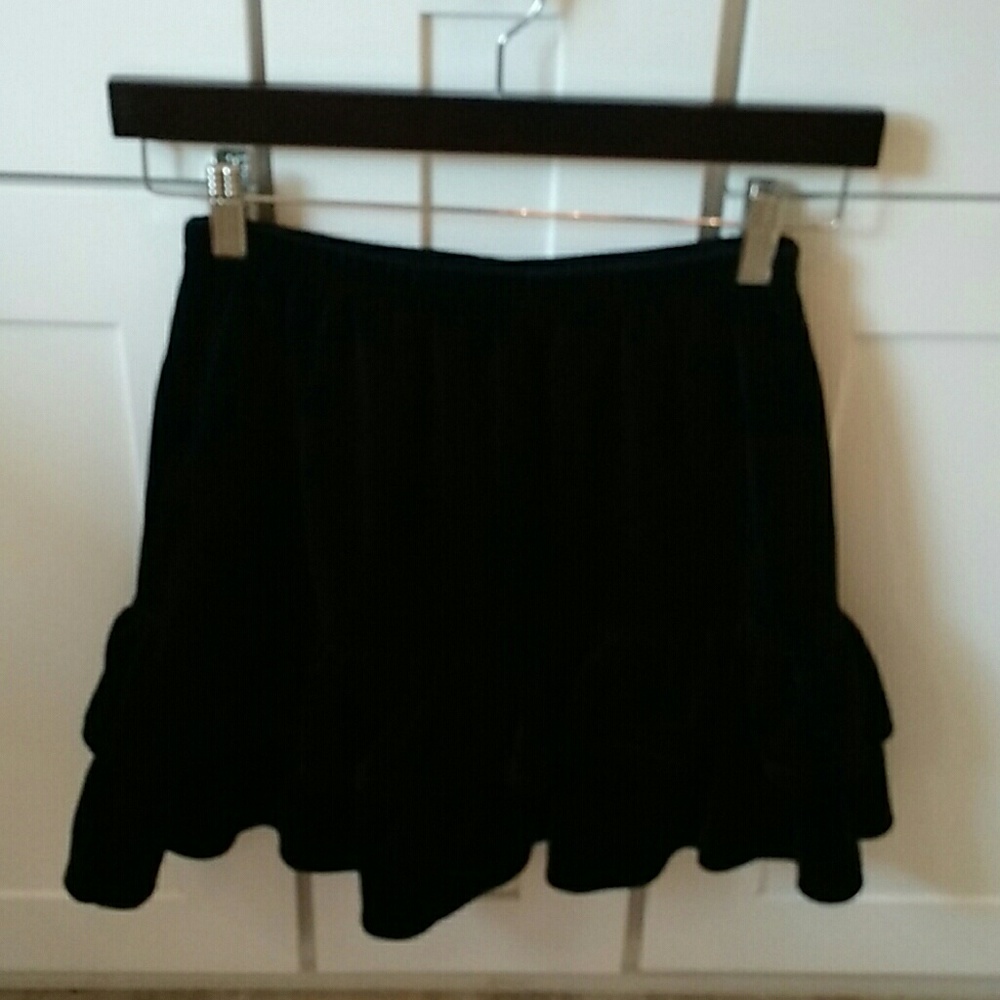 🇸🇪 Hanna Andersson Velvet Skirt